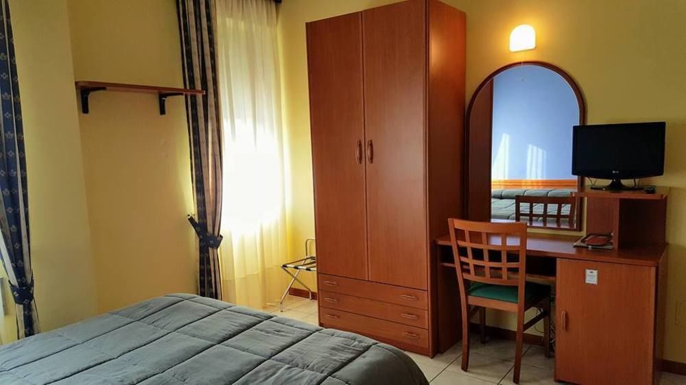 Hotel Ristorante Umbria ออร์เวียโต ภายนอก รูปภาพ