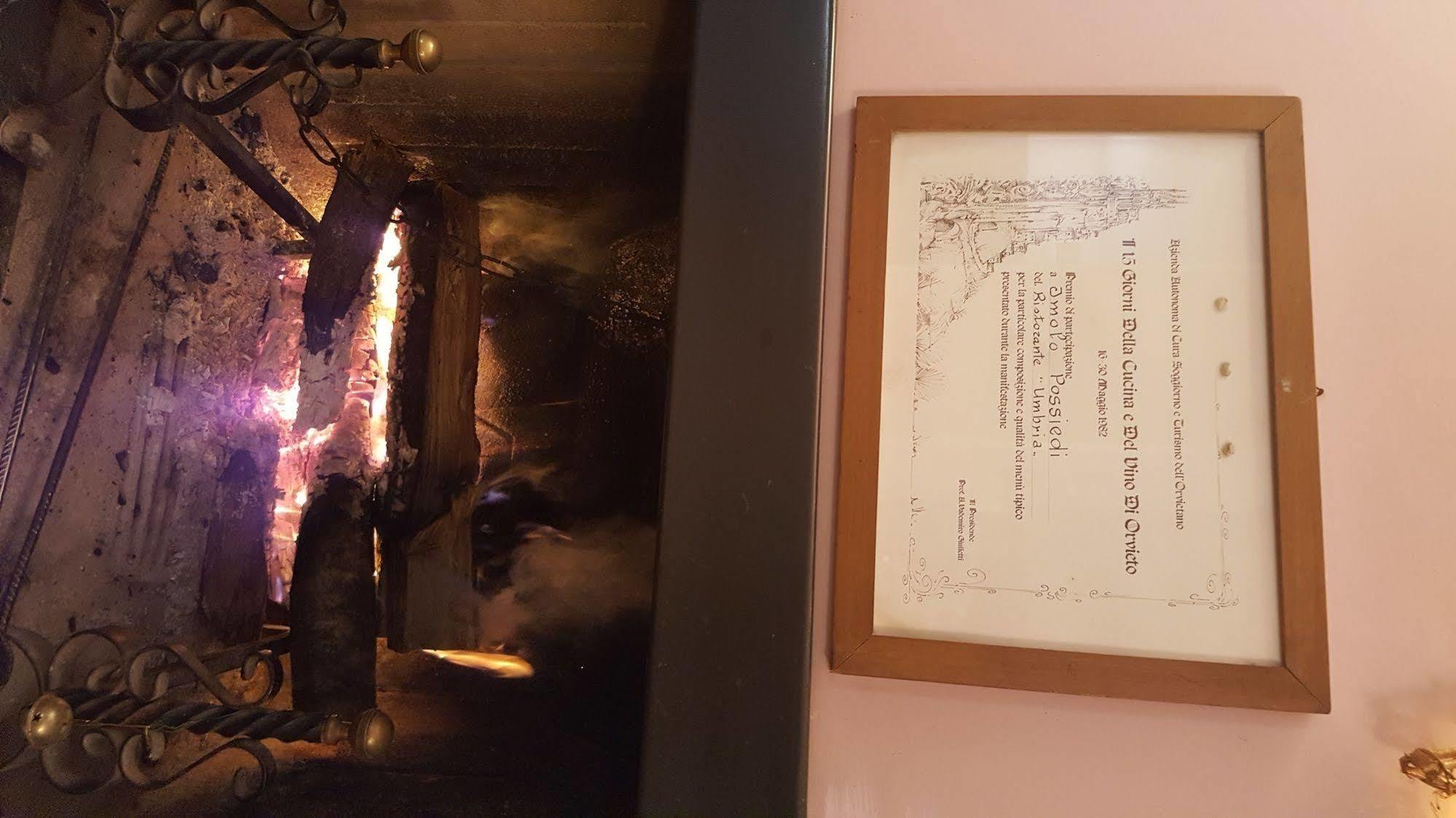 Hotel Ristorante Umbria ออร์เวียโต ภายนอก รูปภาพ