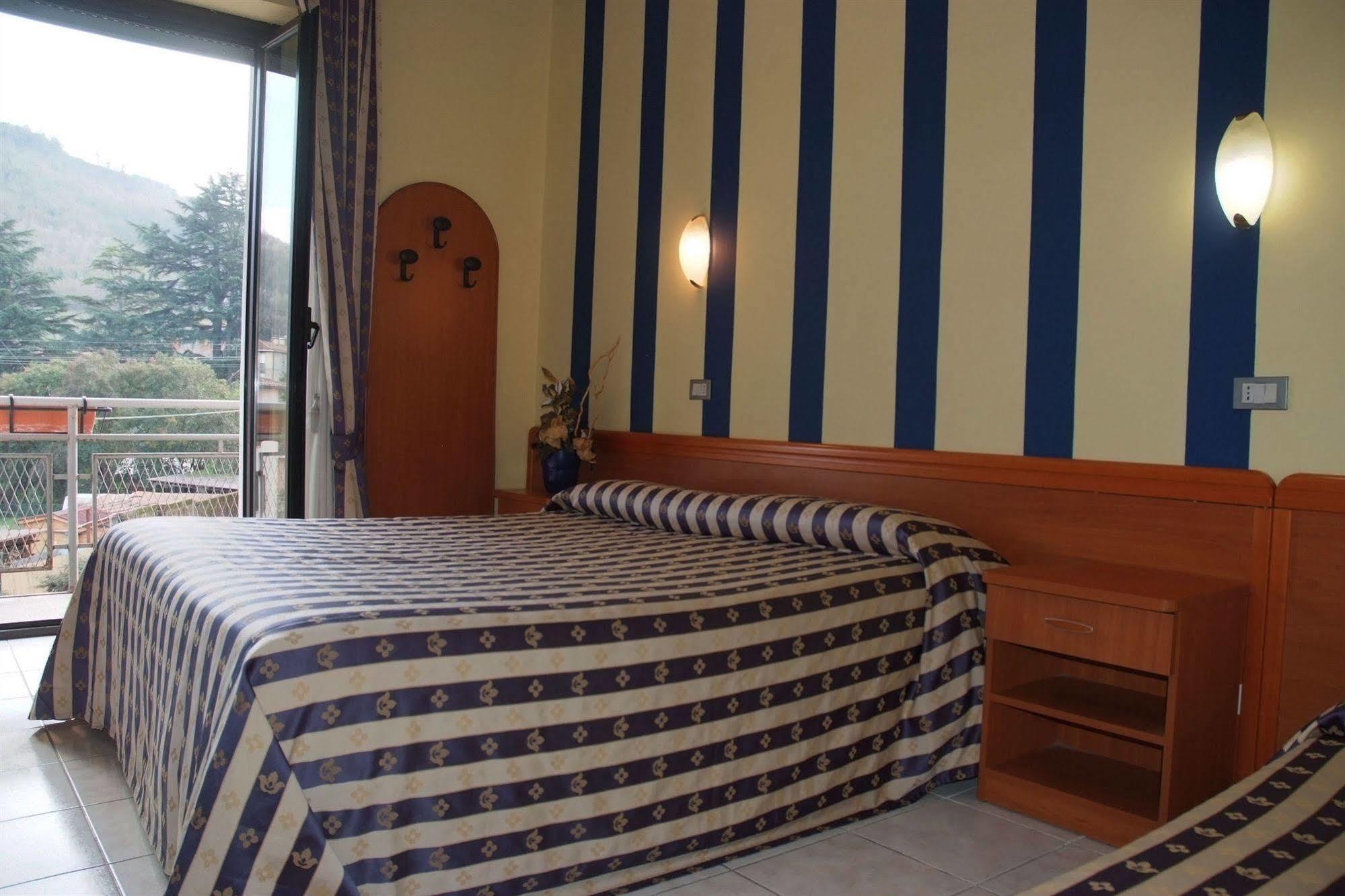 Hotel Ristorante Umbria ออร์เวียโต ภายนอก รูปภาพ