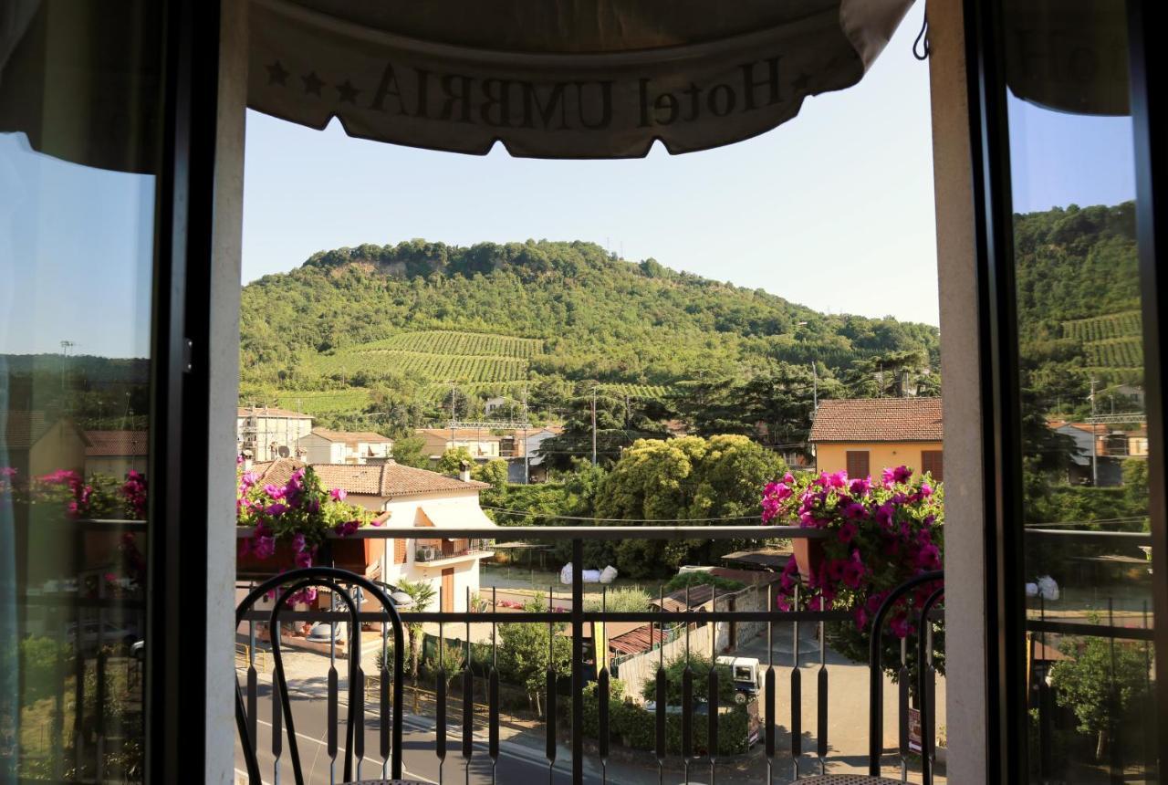 Hotel Ristorante Umbria ออร์เวียโต ภายนอก รูปภาพ